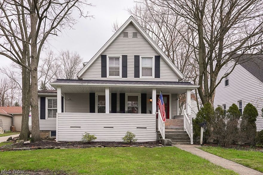 Welcome home to this beautifully updated Century Home built in 1854 located within walking distance from Downtown Beford Square! So many wonderful features inside & out! Walk in and feel right at home. Spacious living room boasts beautiful wood flooring and many windows perfect for natural light. The living room opens into a beautiful dining room with built in cabinets and a large double window. The Dining room connects to a large flex room that can be used as a third bedroom. The bathroom on the main floor was remodeled in 2023 and features modern clean finishes. The main floor is completed by a large kitchen with a walk in pantry and plenty of storage. 
Walk upstairs and find a cozy loft perfect for a home office or rec area. Both bedrooms feature beautiful wood floors and have access to a second large full bathroom. The main bedroom additionally features large closets and a beautiful brick chimney accent on the wall.
The backyard is fully fenced in and features a large deck perfect for entertaining. 
New furnace in 2019 and a whole house generator also included.
Within minutes proximity to shopping, restaurants, and the area’s best amenities. Do not pass on your opportunity to own this wonderful home! Schedule a tour today!