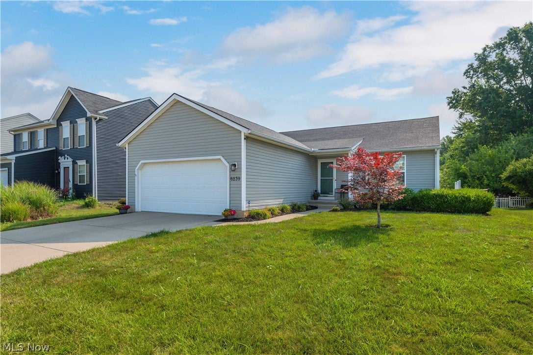 6239 Greenview Trail