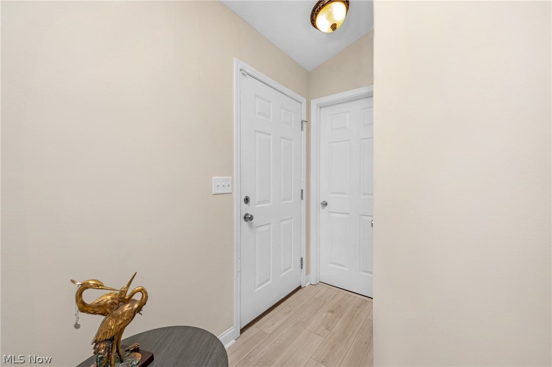 6239 Greenview Trail