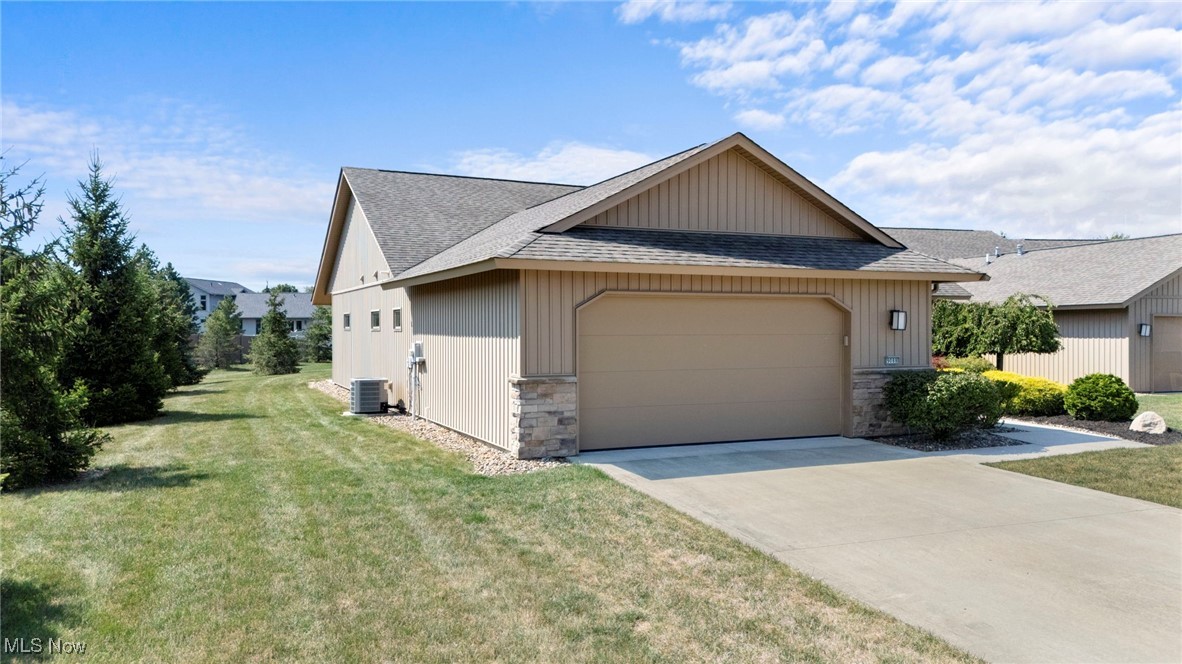 9088 Hummingbird Lane