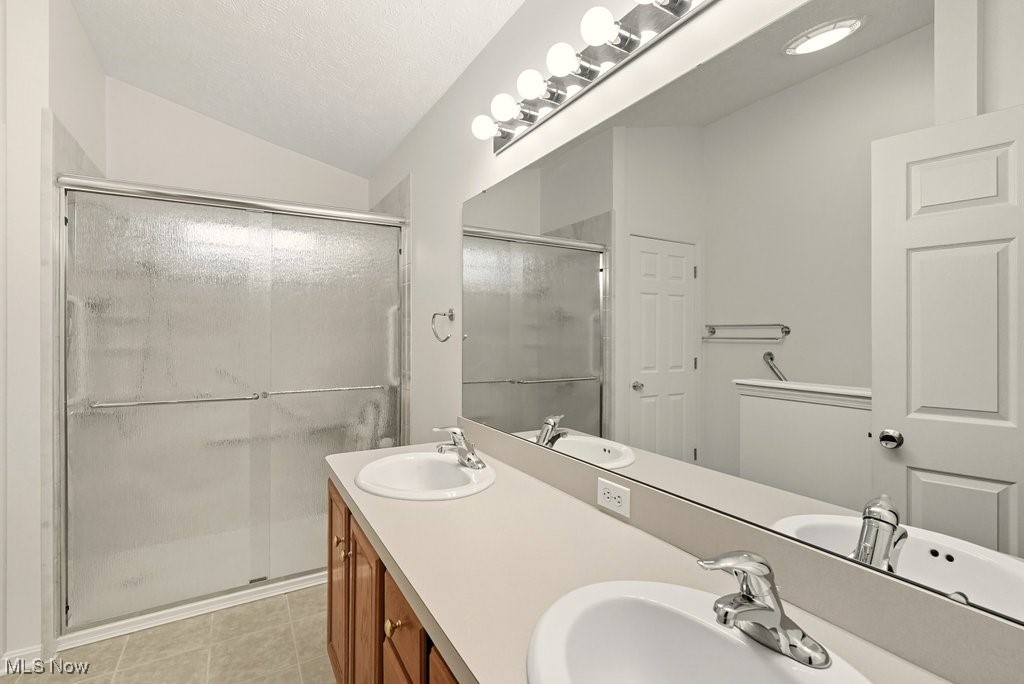 Twinsburg, Ohio 44087, United States, 3 Bedrooms Bedrooms, ,2 BathroomsBathrooms,Residential,Active,225362