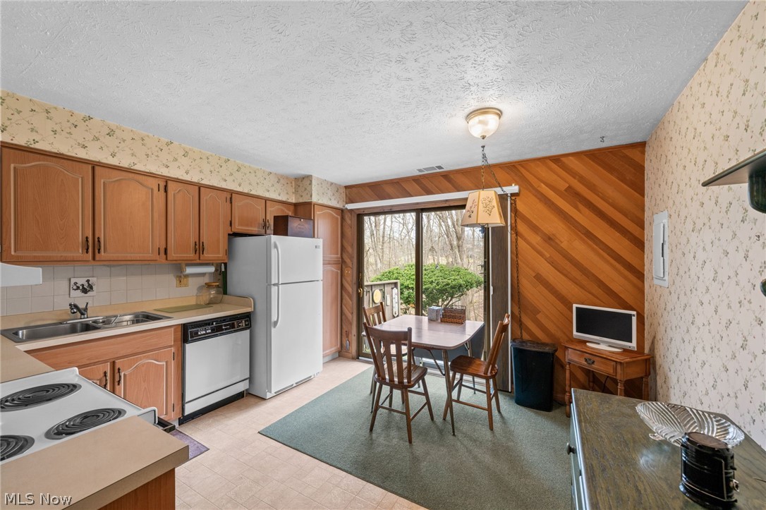 Tymber Skan Condo - Residential