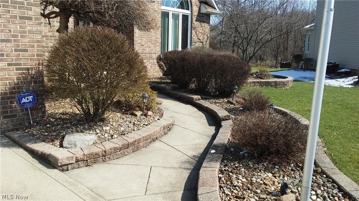 Oak Tree Vill - Residential