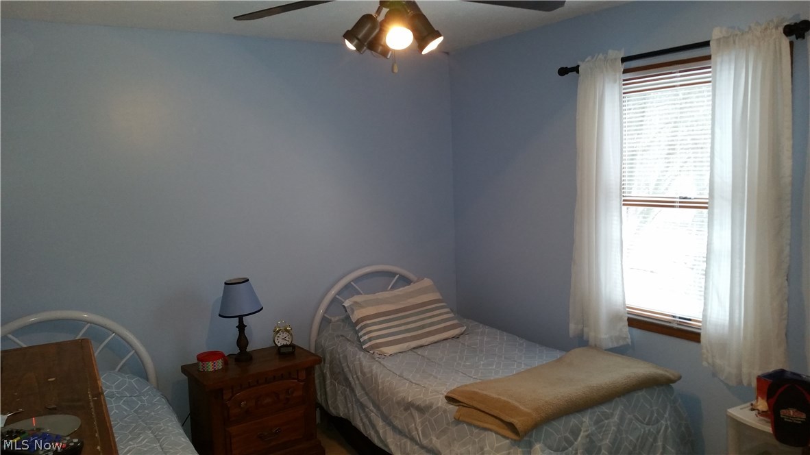 Oak Tree Vill - Residential