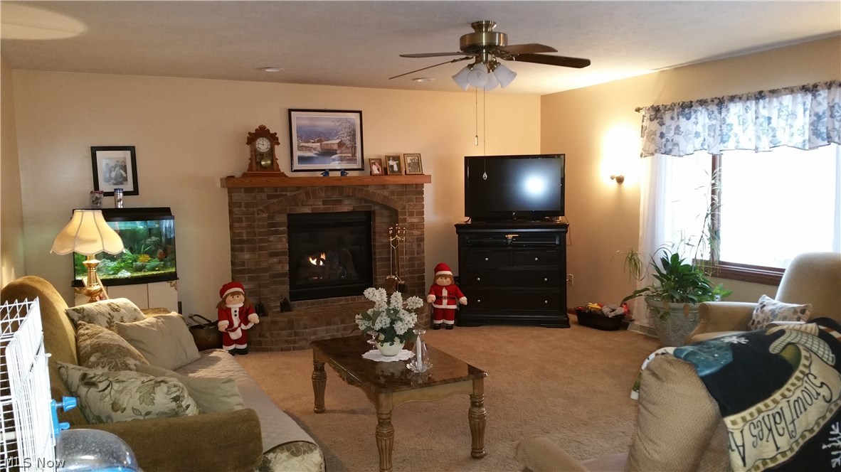 Oak Tree Vill - Residential