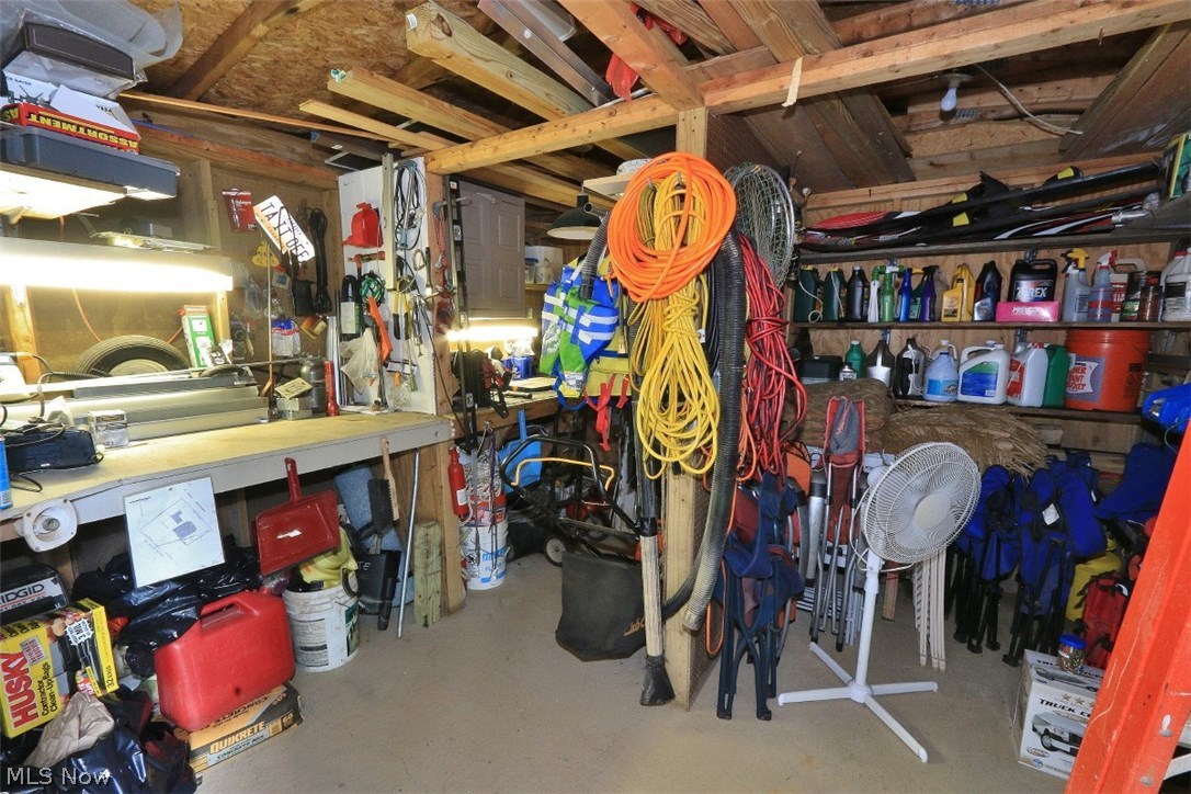 Rock Hollow Sub - Residential