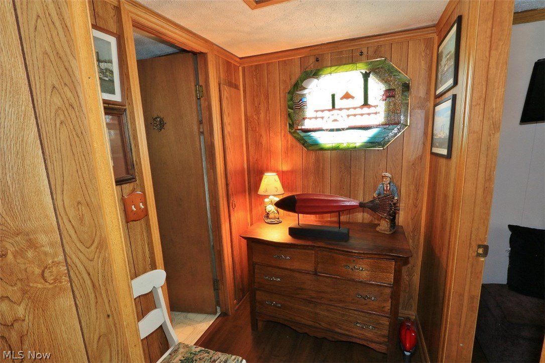 Rock Hollow Sub - Residential