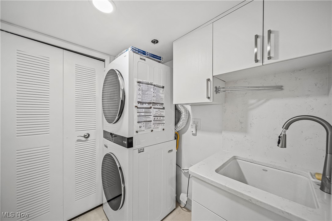 -C/The Woodhawk Club Condos Ph - Residential
