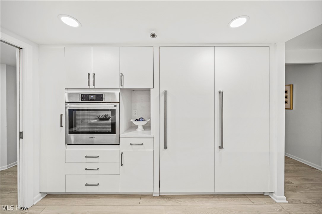 -C/The Woodhawk Club Condos Ph - Residential