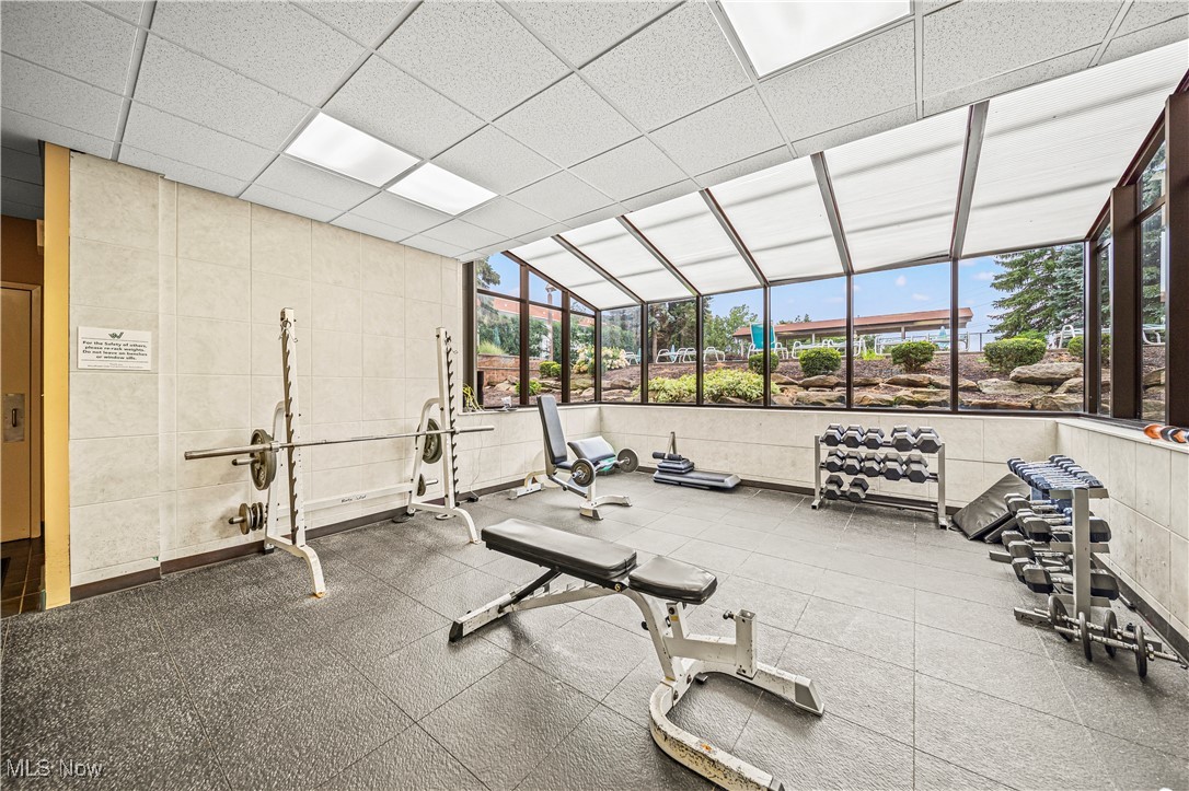-C/The Woodhawk Club Condos Ph - Residential