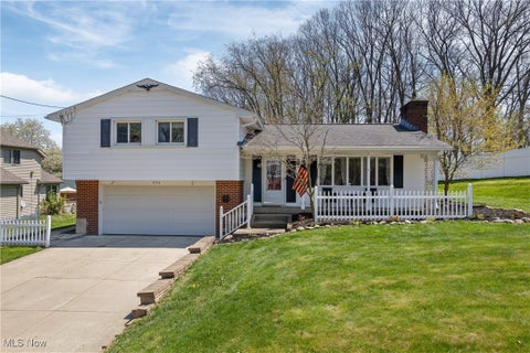 Photo for 426 Thomas Circle NE