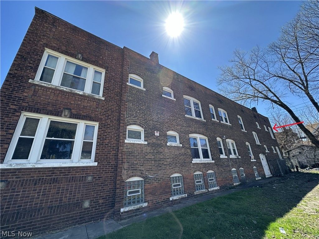 Photo of 1672 Lockwood Avenue #6, East Cleveland, OH 44112 (MLS # 5201106)