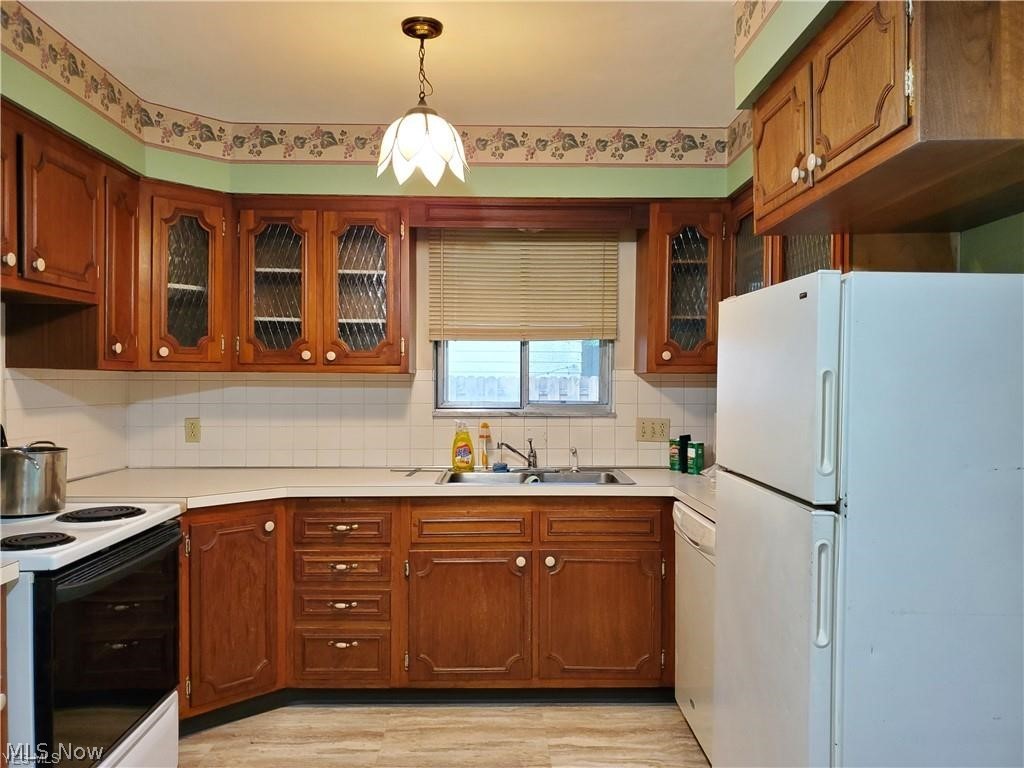 Parkway Estates - Residential Lease