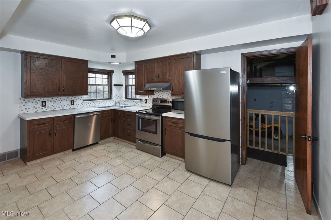 Spencer Road Resub - Residential Lease