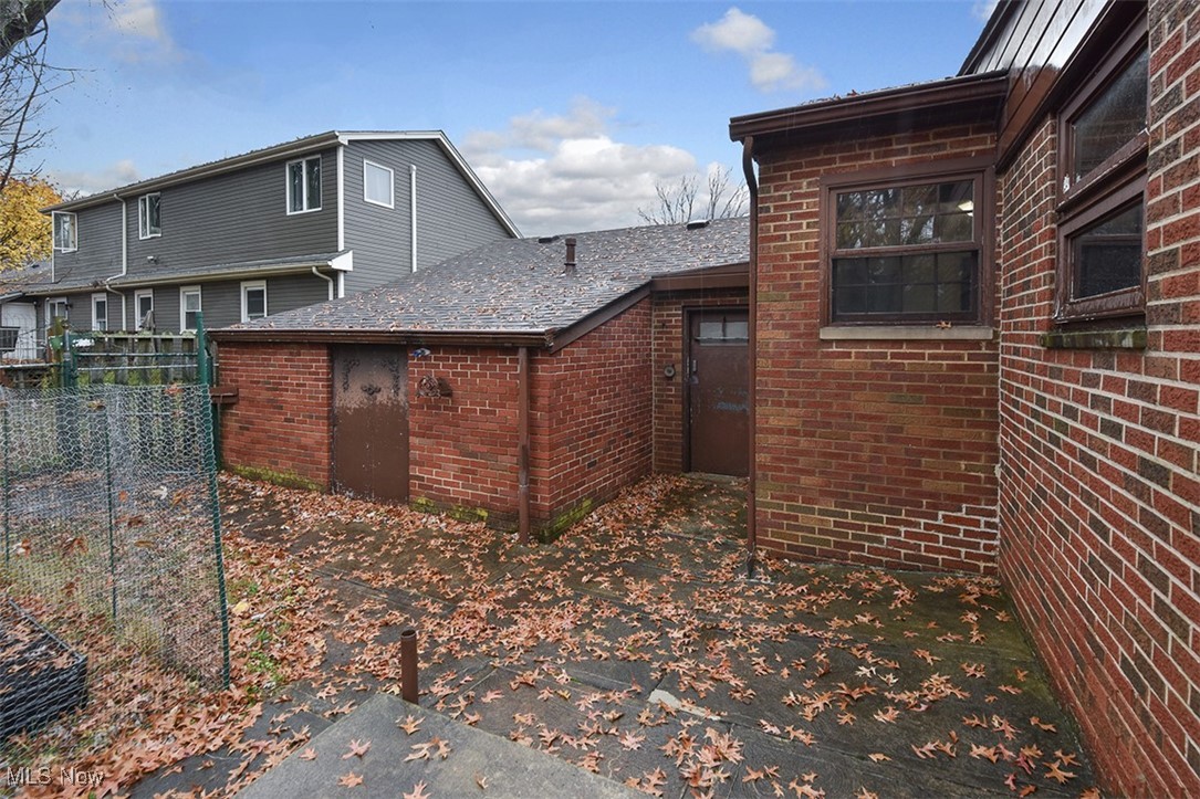 Spencer Road Resub - Residential Lease