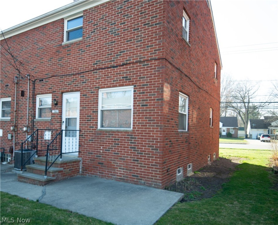 Townhouse Condo - Residential