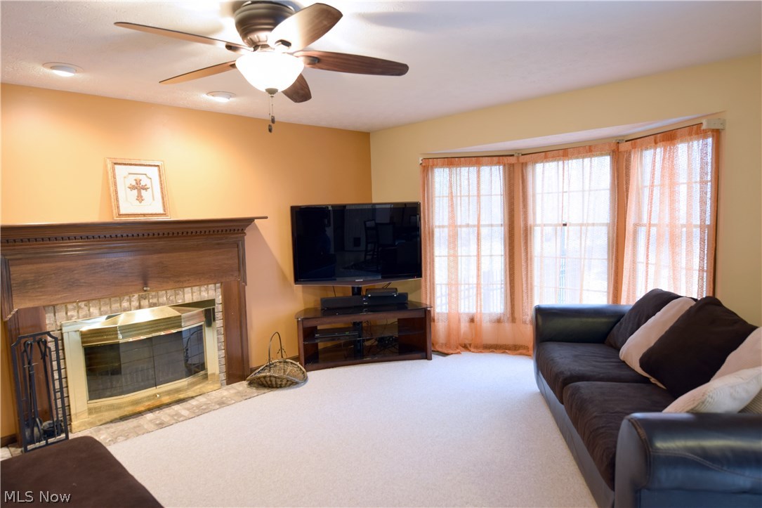 Gemwood Knolls 10 - Residential