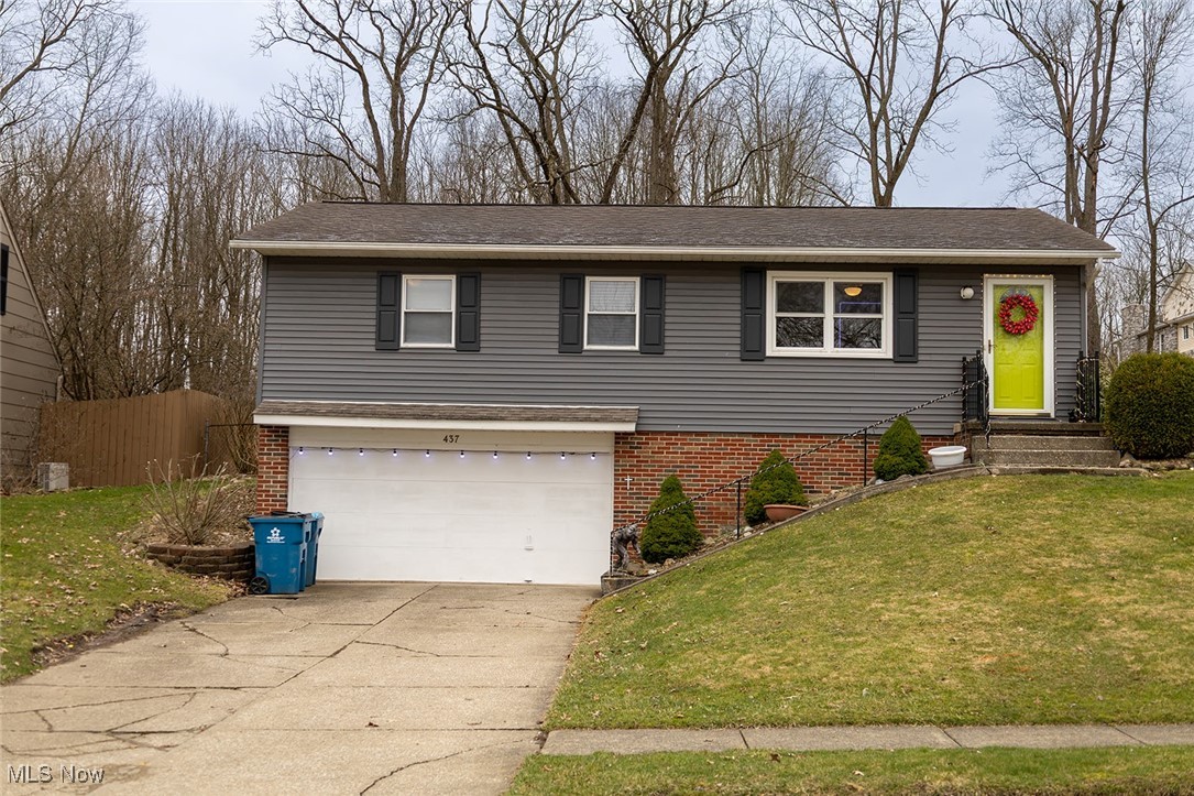 437 Stonewood Street, Canal Fulton, Ohio image 2