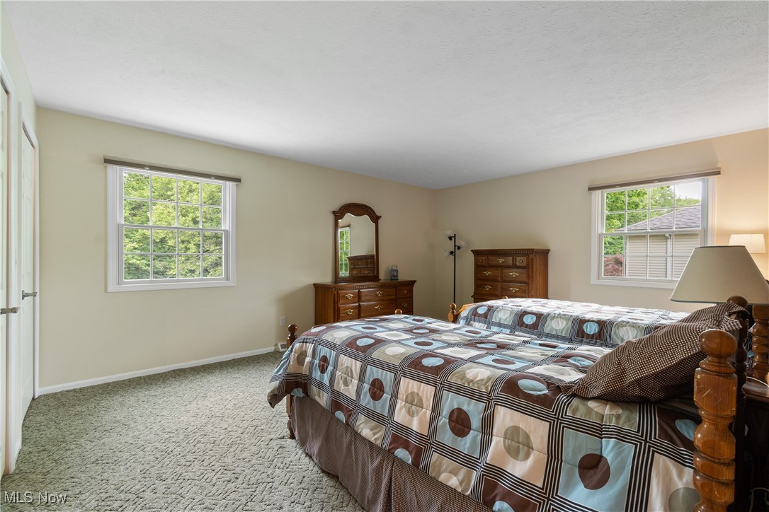 Royal State 02 - Residential