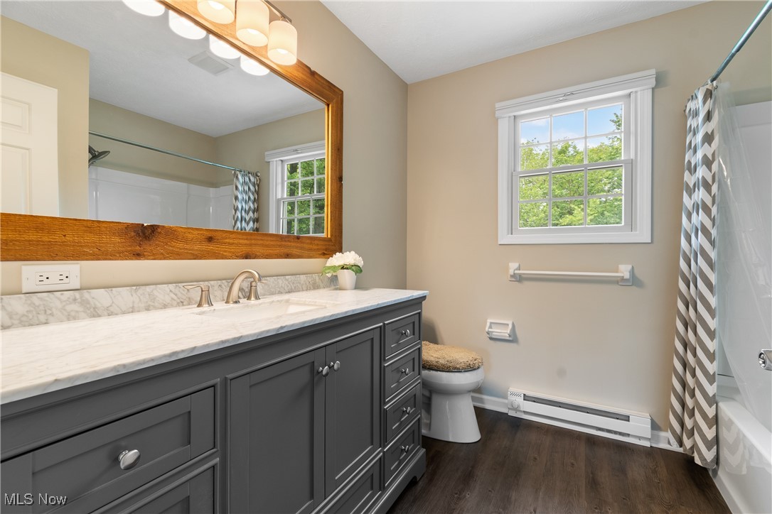 Royal State 02 - Residential