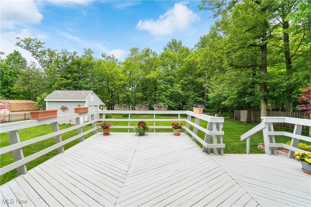 Royal State 02 - Residential