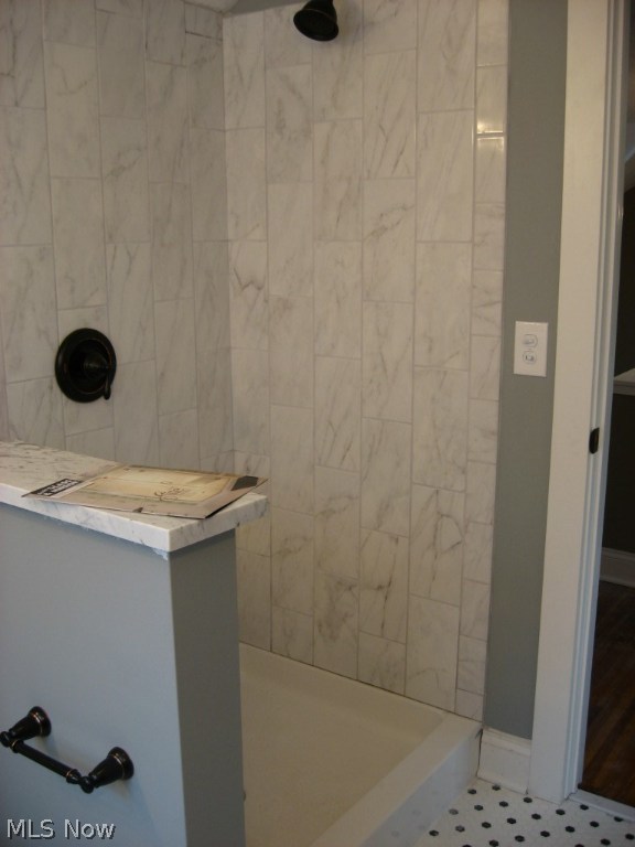 Advance Real Estate Cos 01 - Residential