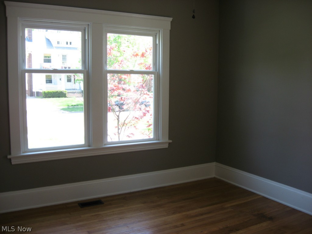 Advance Real Estate Cos 01 - Residential