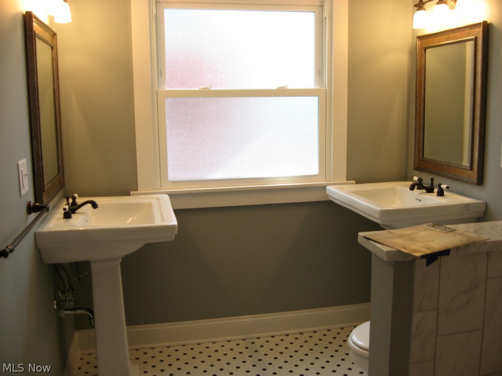 Advance Real Estate Cos 01 - Residential