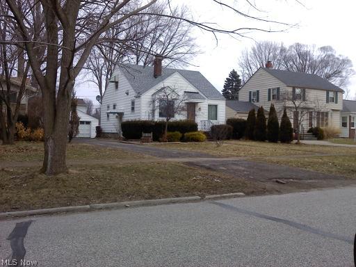 Elywood - Residential Lease