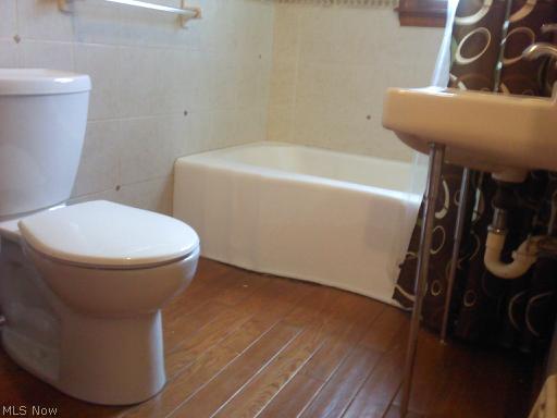 Elywood - Residential Lease