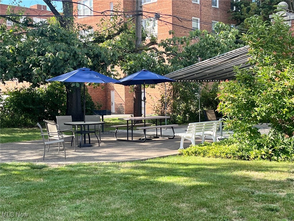 South Park Manor Condos - Residential