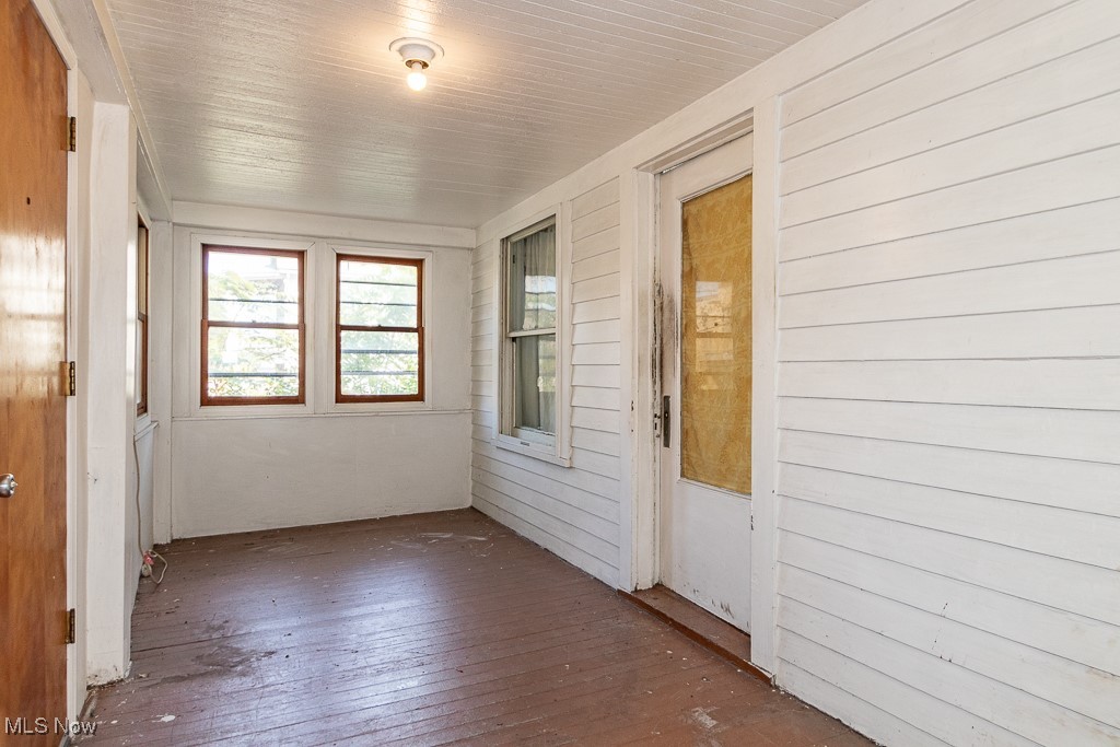 Longview - Residential Income