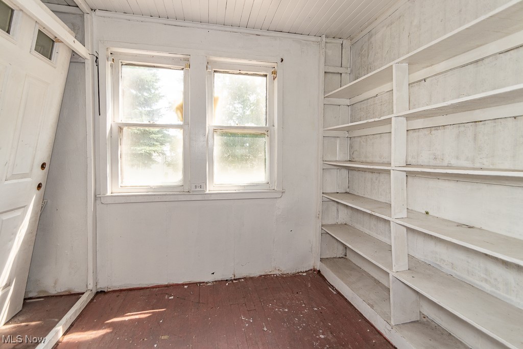 Longview - Residential Income