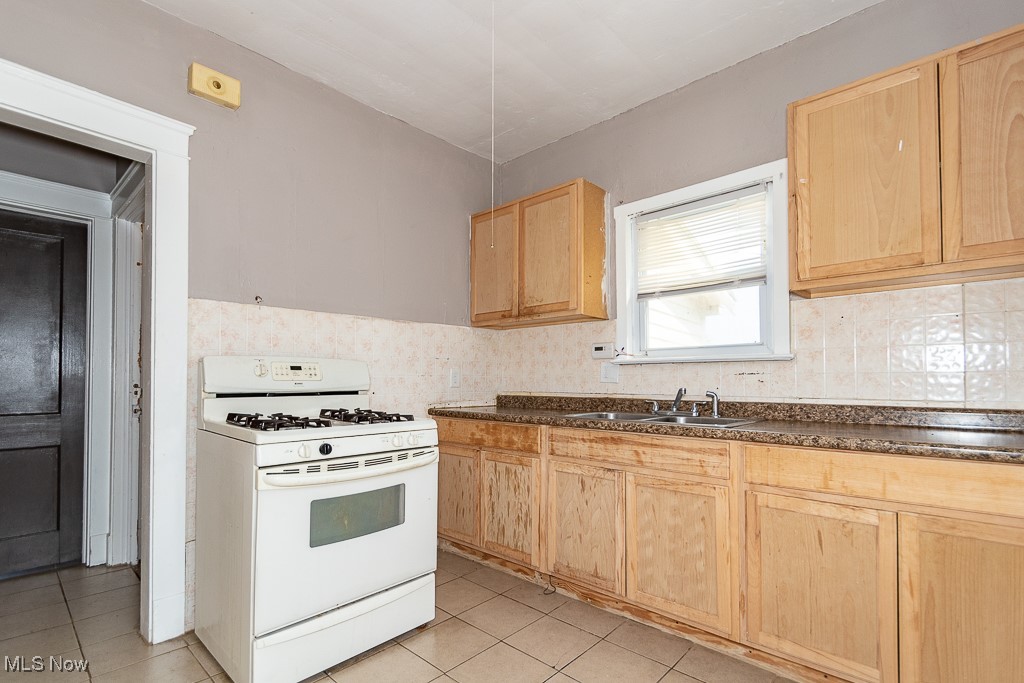 Longview - Residential Income