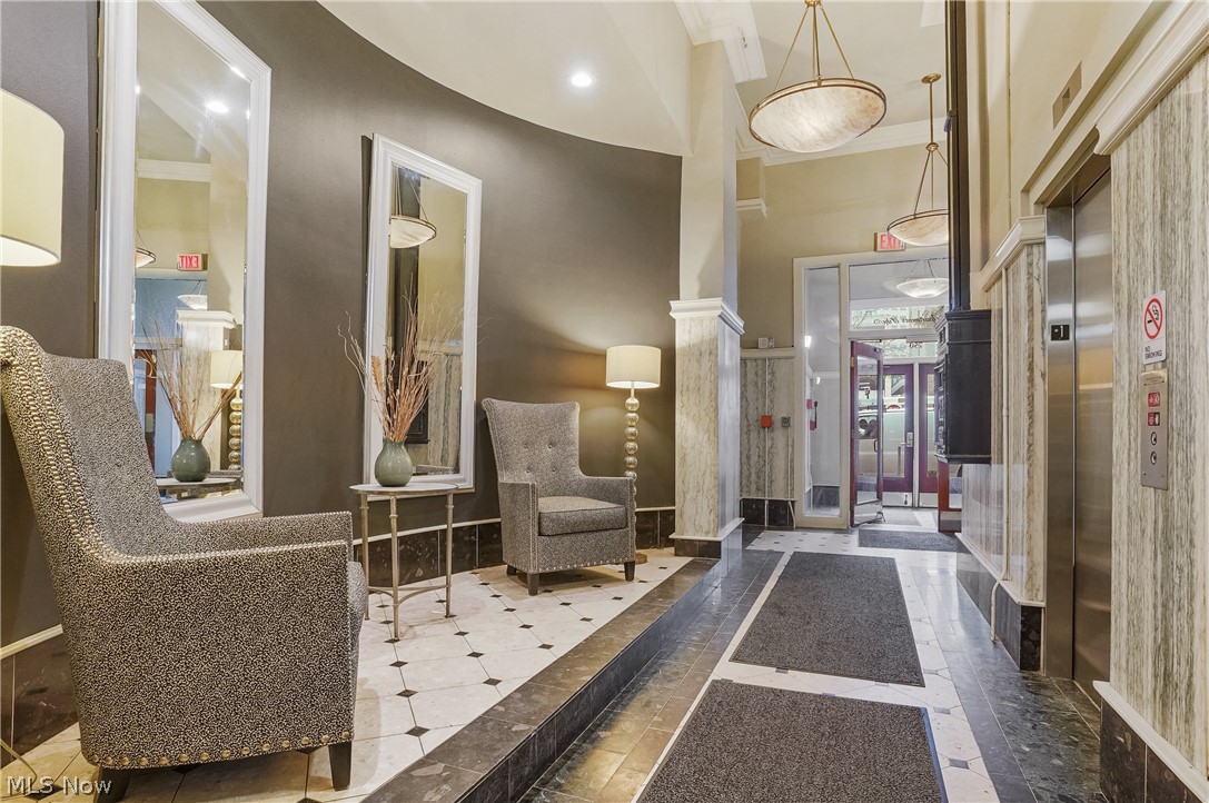 Pointe/Gateway Condo - Residential