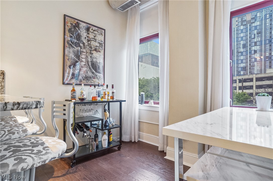 Pointe/Gateway Condo - Residential