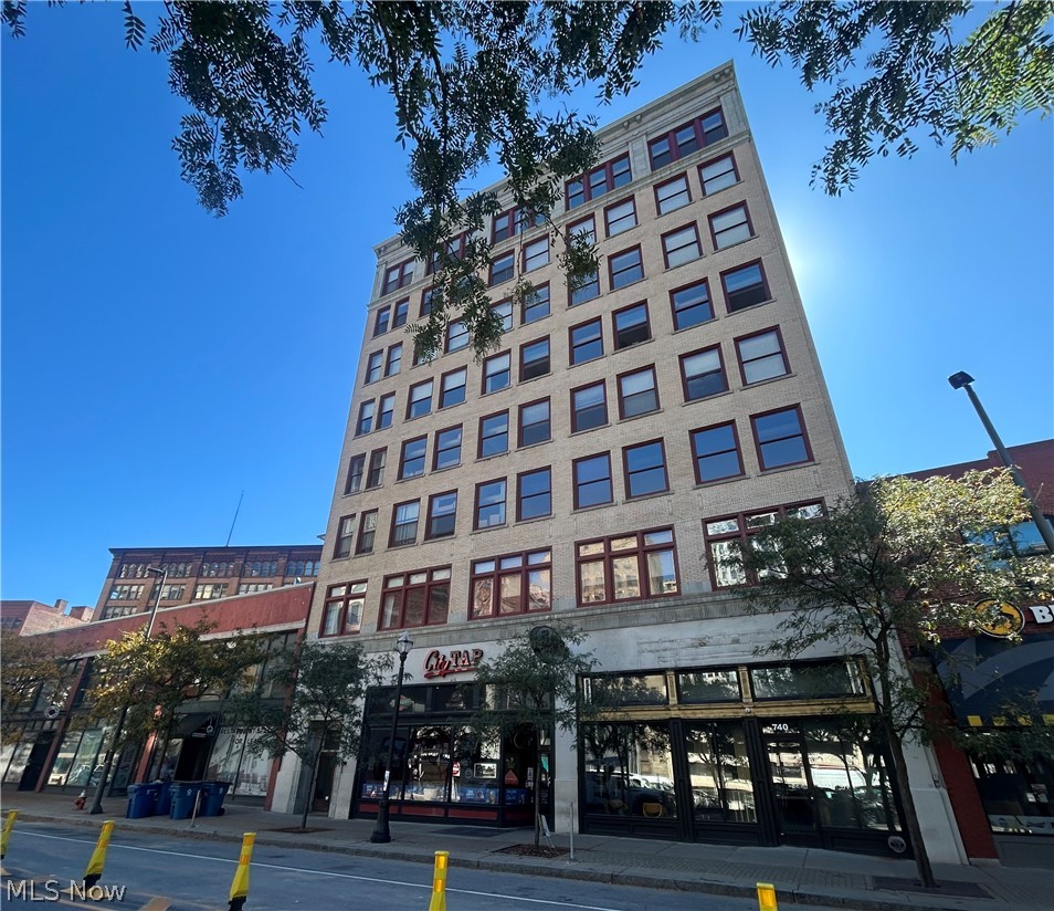 Pointe/Gateway Condo - Residential