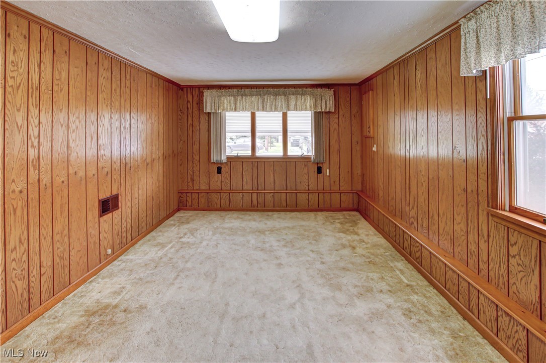 1289 Jakse Drive, Eastlake, Ohio image 19