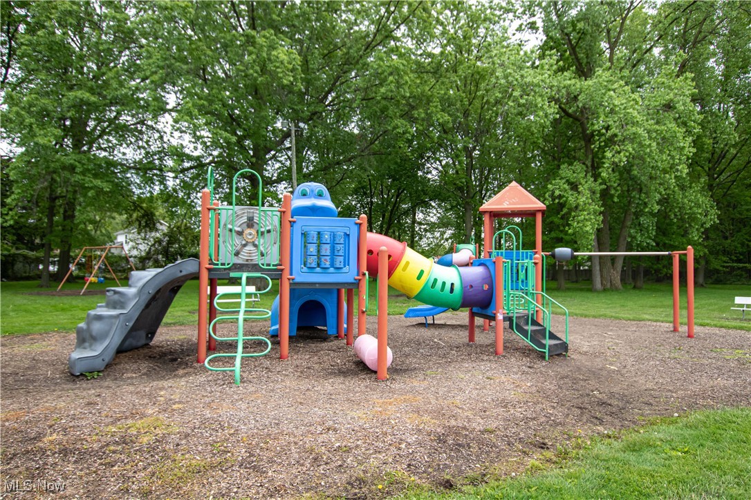 1289 Jakse Drive, Eastlake, Ohio image 49