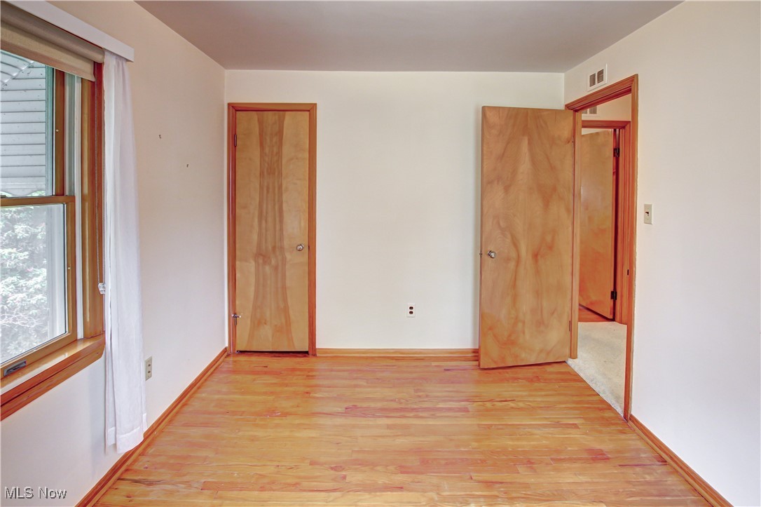 1289 Jakse Drive, Eastlake, Ohio image 28