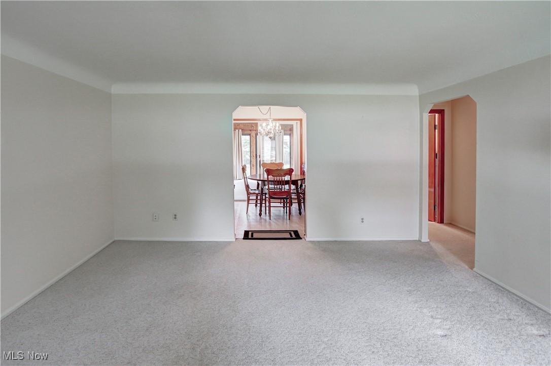 1289 Jakse Drive, Eastlake, Ohio image 14