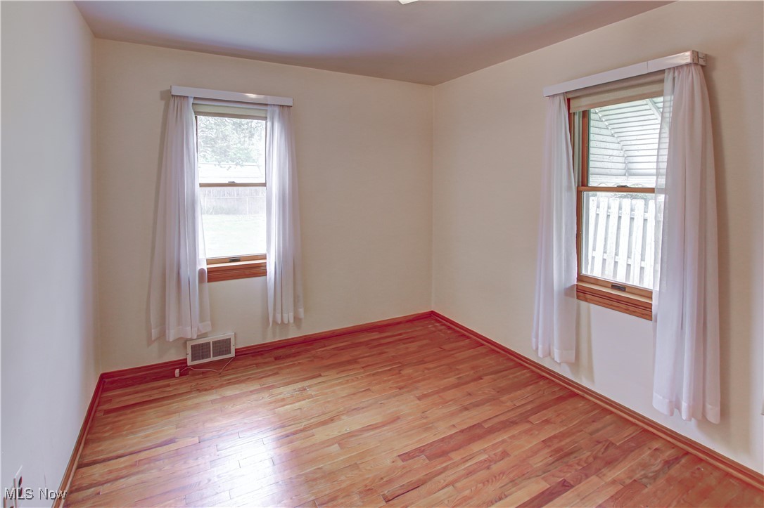 1289 Jakse Drive, Eastlake, Ohio image 26