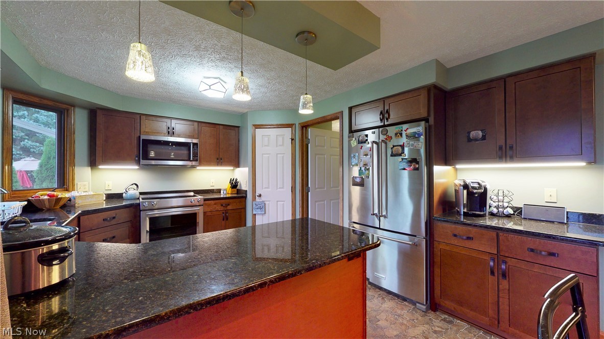 Eaton Estate Ph Ic - Residential