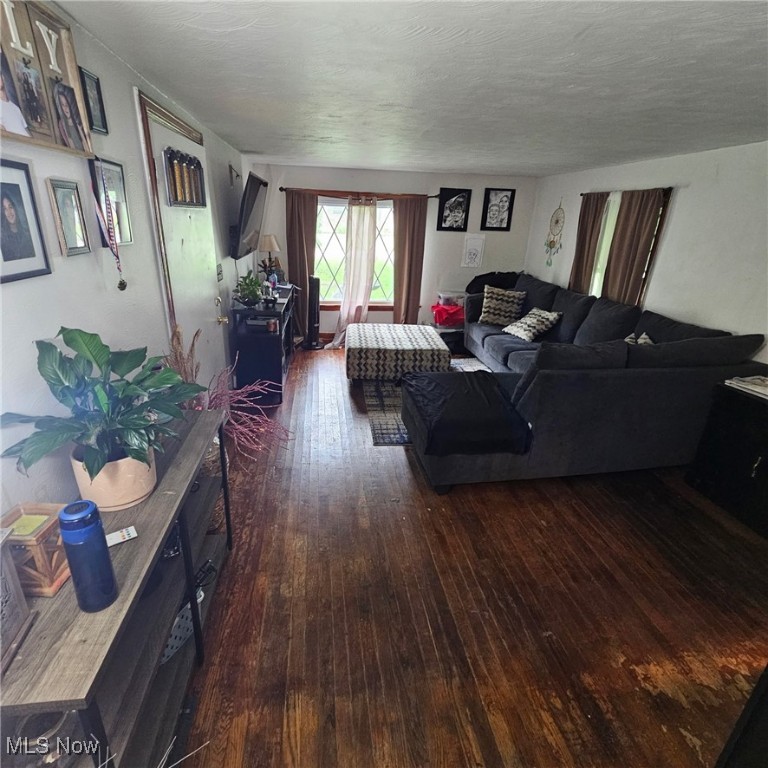155 Smithfield Street, Struthers, Ohio image 5