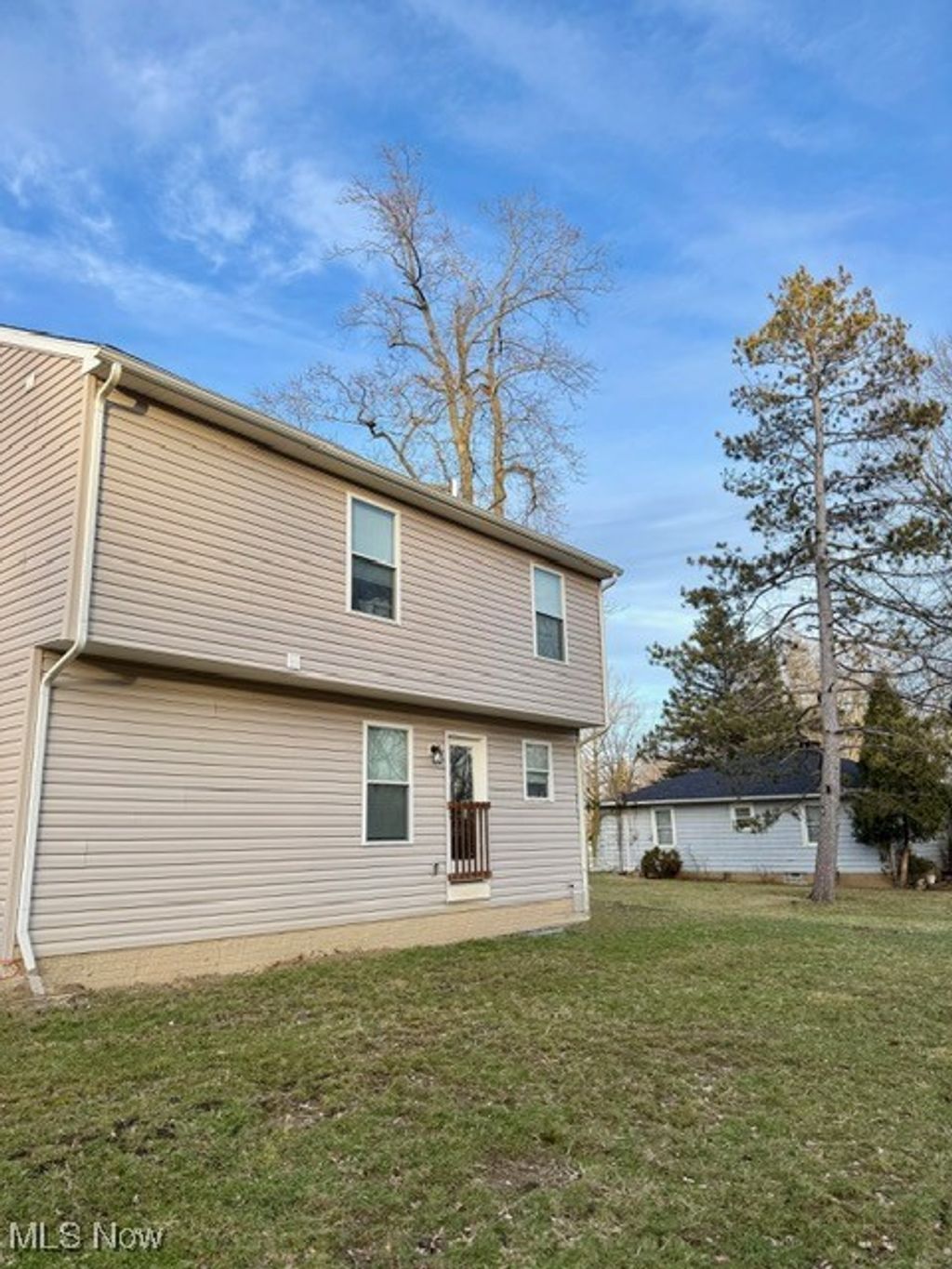 Photo of 16112 woodbrook Road, Maple Heights, OH 44137 (MLS # 5183241)