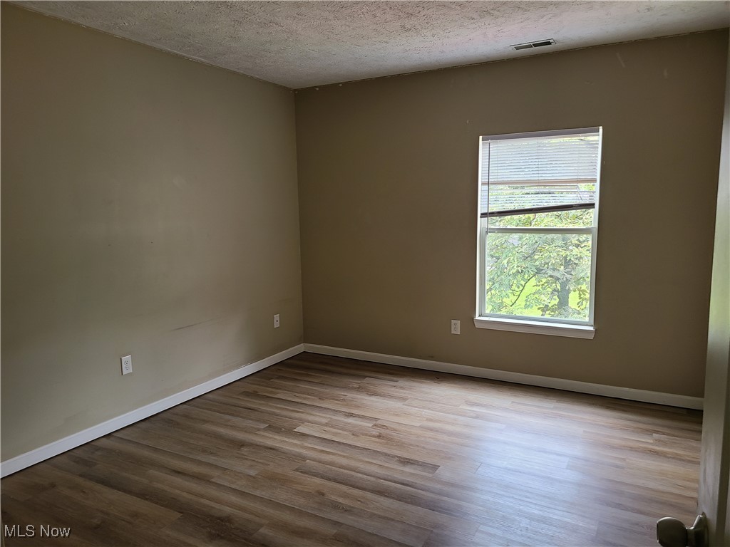 Voris - Residential Lease