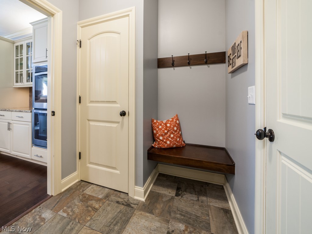 Red Tail 03 - Residential