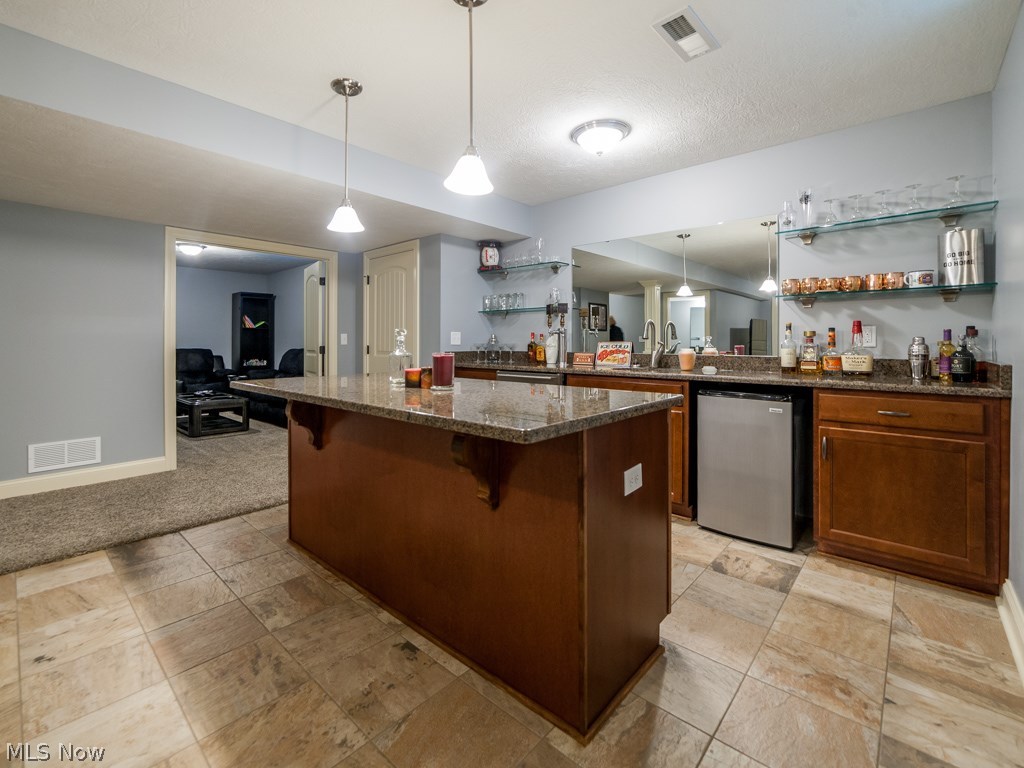 Red Tail 03 - Residential