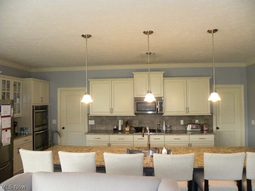 Red Tail 03 - Residential