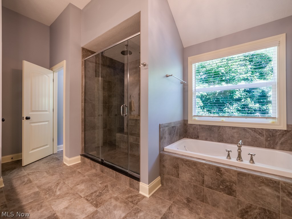 Red Tail 03 - Residential